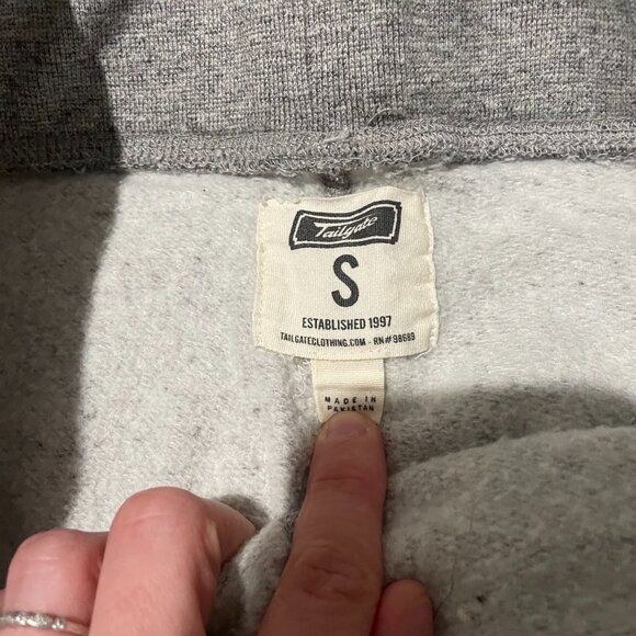 Iowa Hawkeyes Tailgate Fleece Joggers - Picture 4 of 6